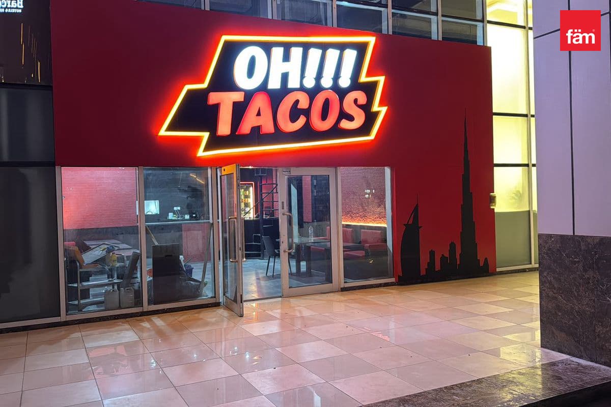 retail in Oxford Tower, photograph 9 of 10