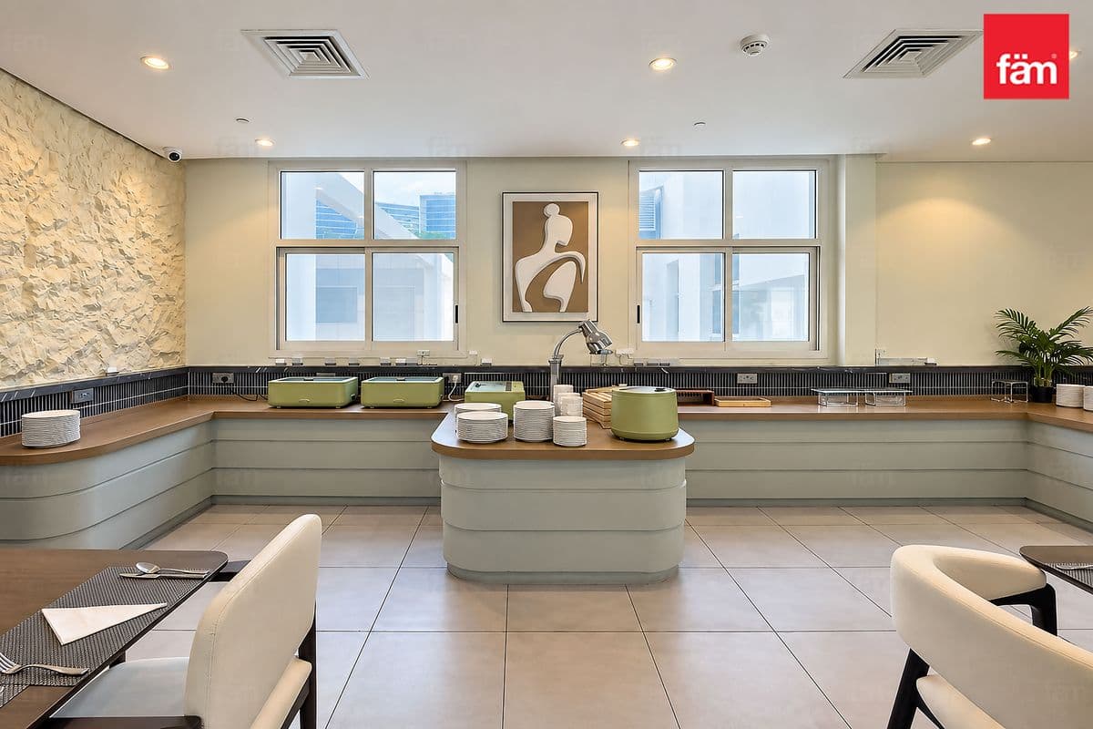 retail in Reya Creek Hotel, photograph 4 of 20