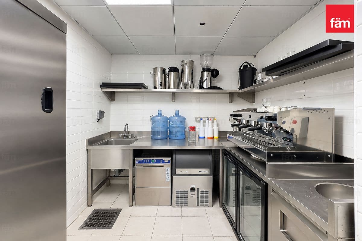 retail in Reya Creek Hotel, photograph 13 of 20