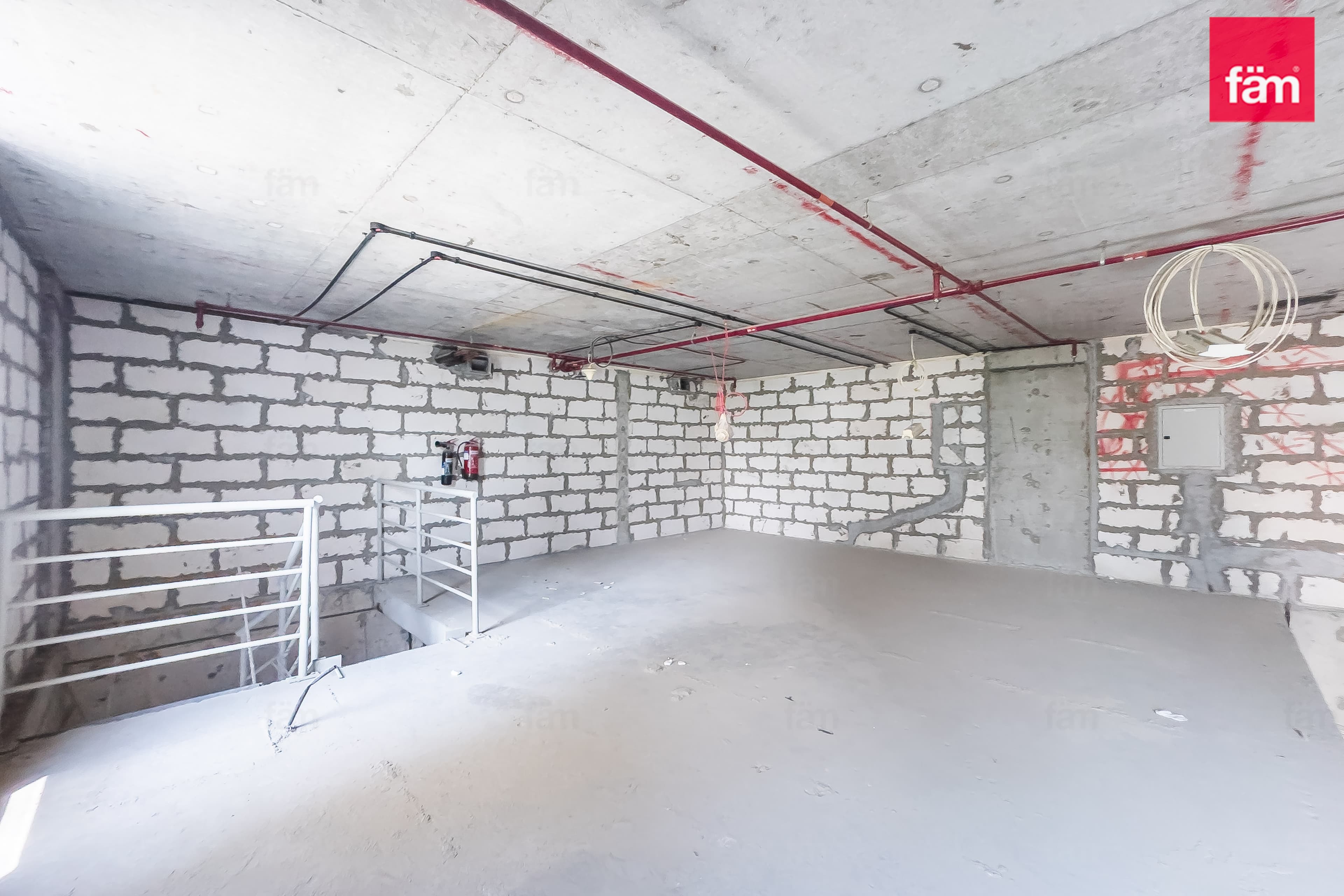 retail in The Residences at Business Central, photograph 2 of 12