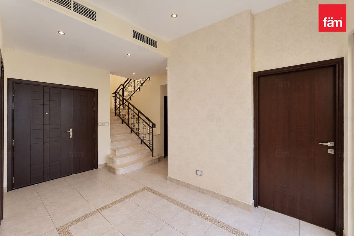 4 bedroom townhouse in Al Salam Townhouses, photograph 12 of 20