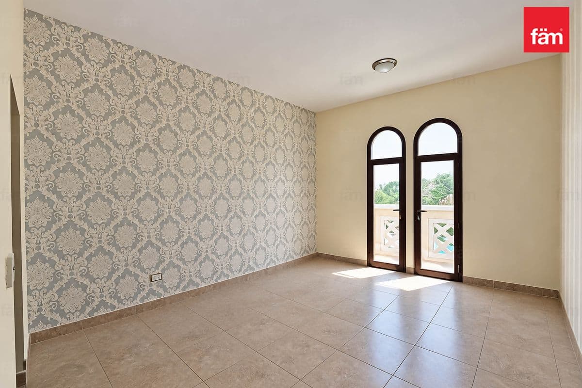4 bedroom townhouse in Al Salam Townhouses, photograph 13 of 20