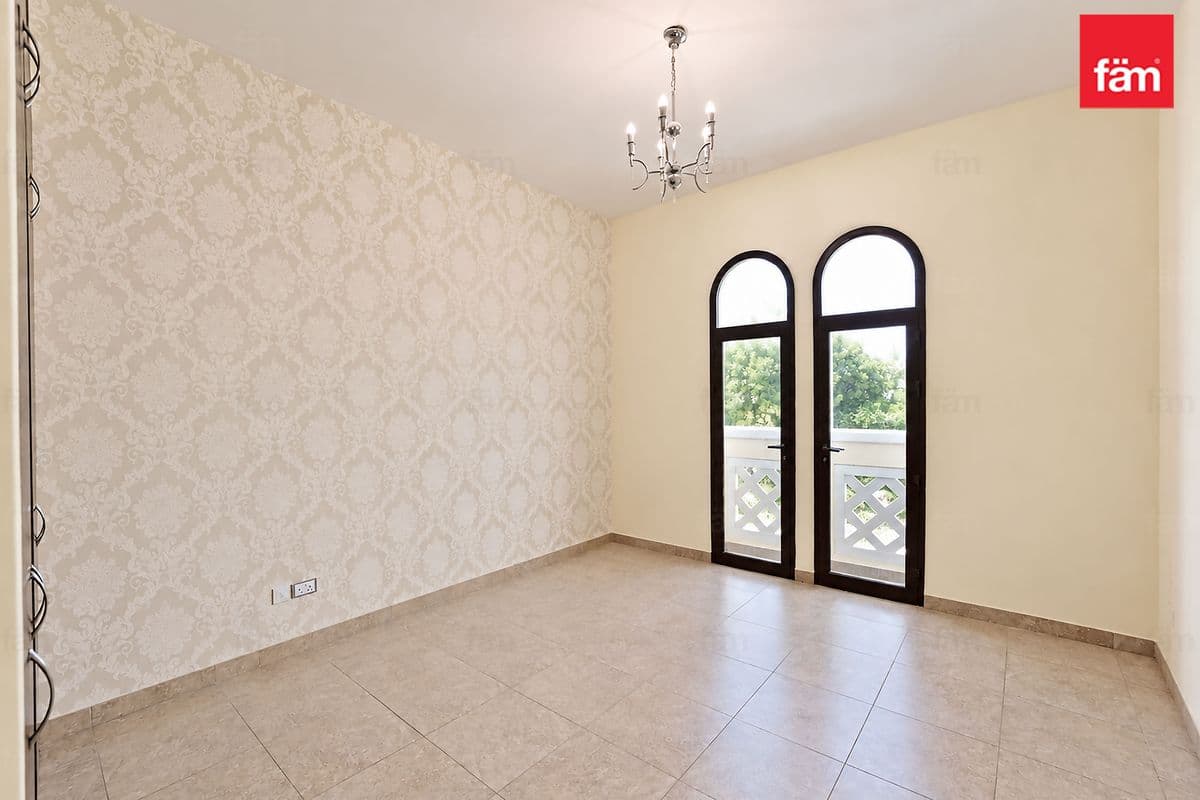 4 bedroom townhouse in Al Salam Townhouses, photograph 17 of 20