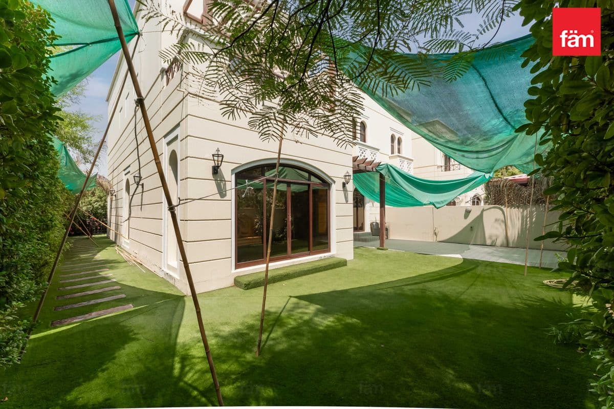 4 bedroom townhouse in Al Salam Townhouses, photograph 11 of 20