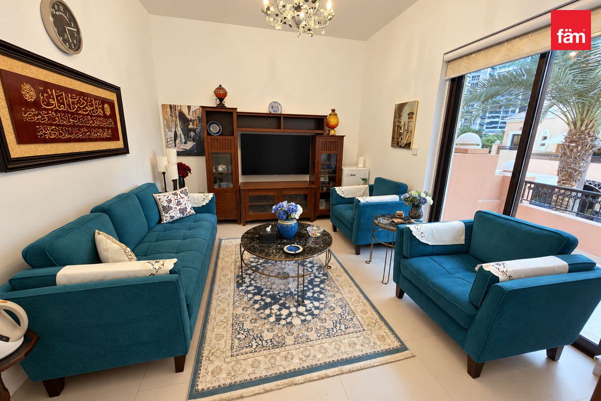 5 bedroom townhouse in Bloomingdale Townhouses, photograph 12 of 20