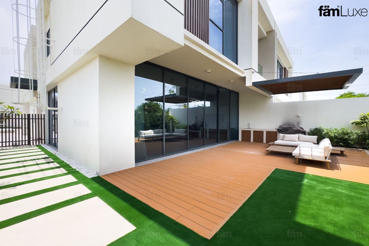 Townhouse in C Villas at District One
