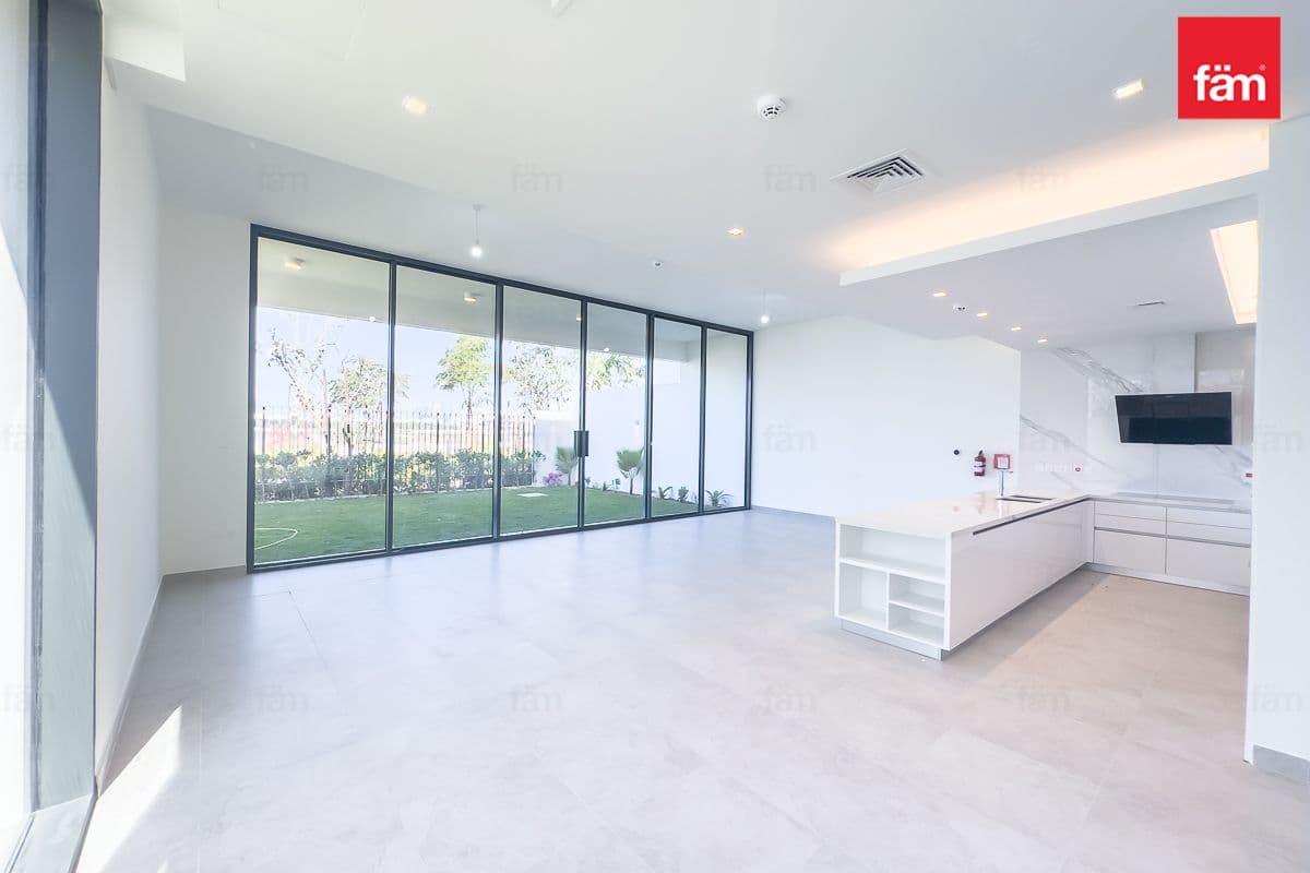 4 bedroom townhouse in C Villas at District One, photograph 2 of 20