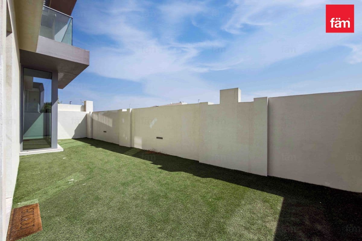 4 bedroom townhouse in Gardenia Townhomes at Wasl Gate, photograph 14 of 20