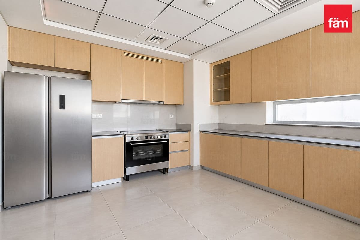4 bedroom townhouse in Gardenia Townhomes at Wasl Gate, photograph 9 of 20