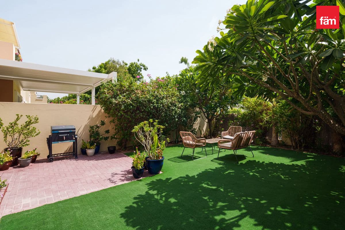 3 bedroom townhouse in Ghadeer, photograph 4 of 20