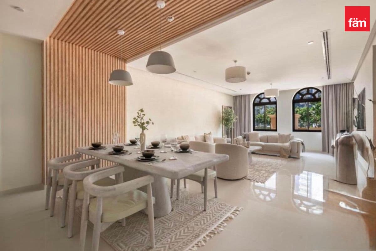 3 Bedrooms | Upgraded | Fully Furnished
