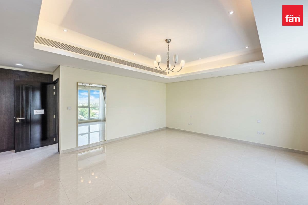 4 bedroom townhouse in Grand Views, photograph 6 of 14