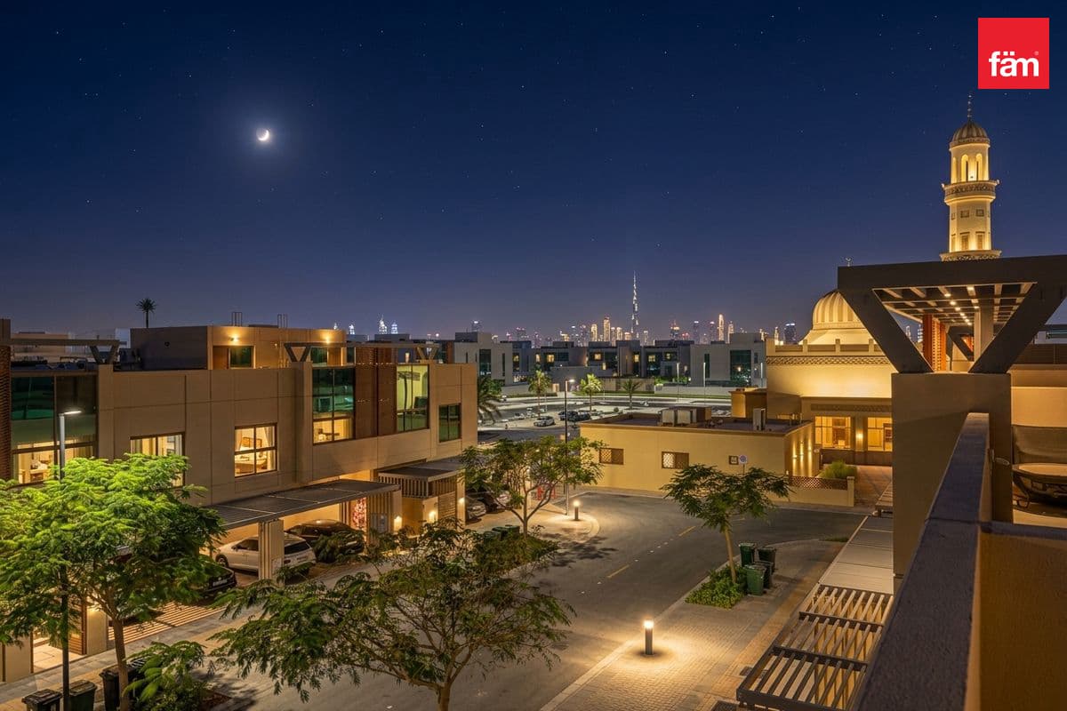 4 bedroom townhouse in Grand Views, photograph 13 of 14