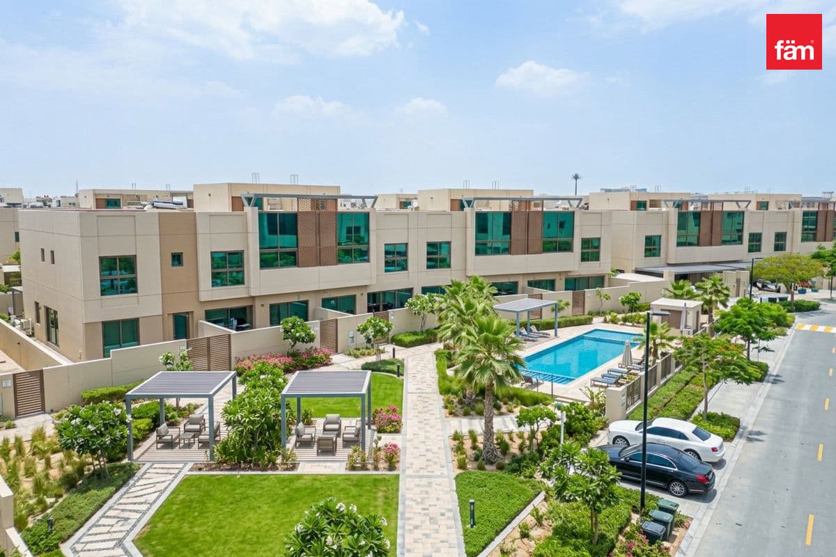 4 bedroom townhouse in Grand Views, photograph 14 of 14