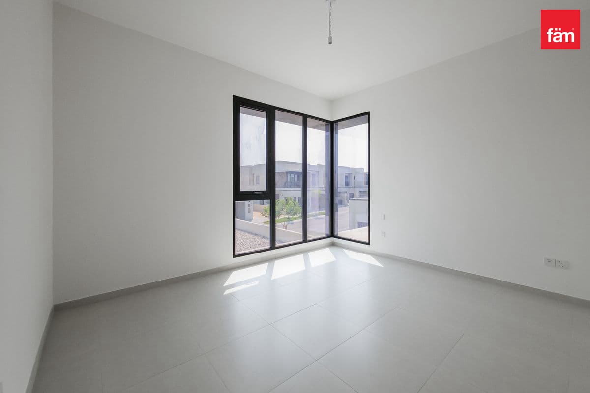 4 bedroom townhouse in Jebel Ali Village Townhouses - Phase 3, photograph 18 of 20