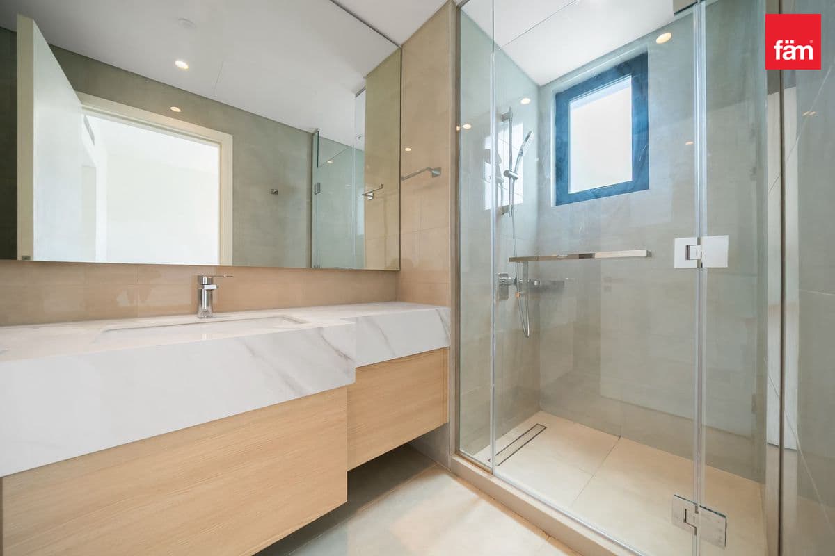 4 bedroom townhouse in Jebel Ali Village Townhouses - Phase 3, photograph 13 of 20