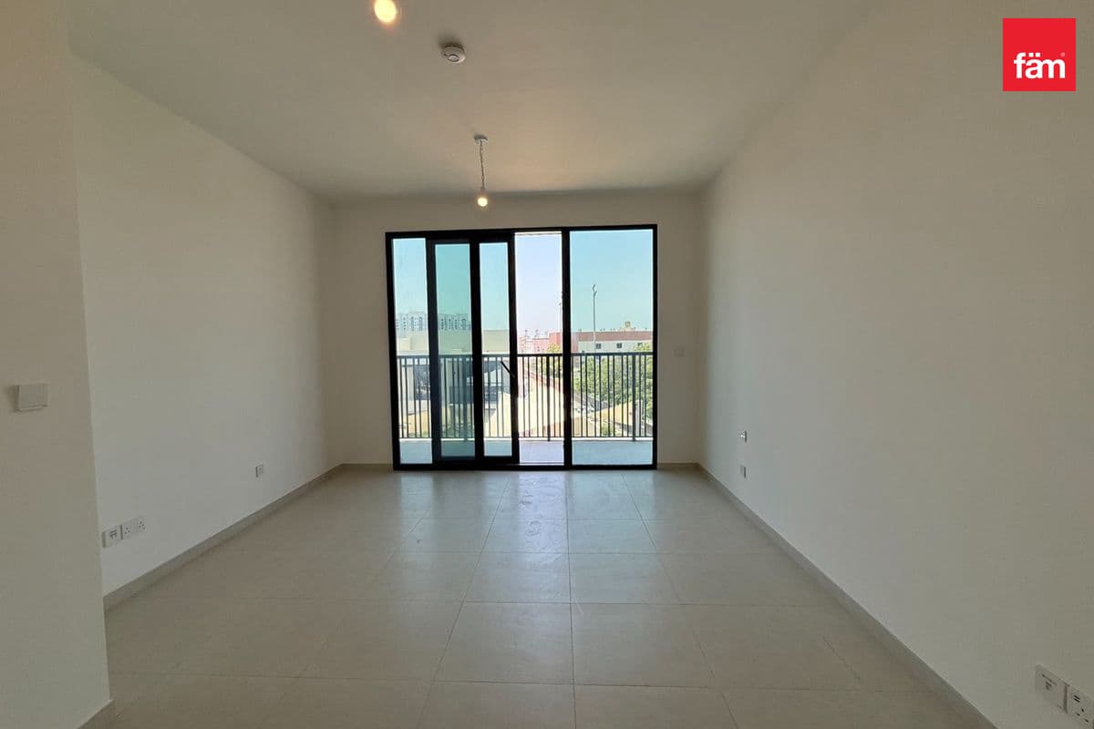 4 bedroom townhouse in Jebel Ali Village Townhouses - Phase 3, photograph 14 of 20