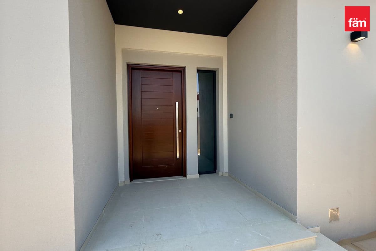 4 bedroom townhouse in Jebel Ali Village Townhouses - Phase 3, photograph 13 of 20