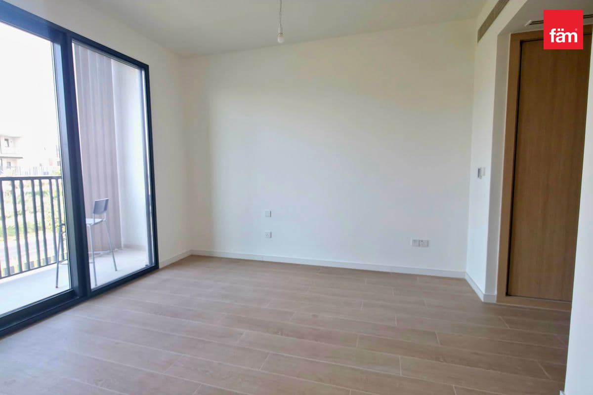 4 bedroom townhouse in Jebel Ali Village Townhouses Phase 1, photograph 6 of 20