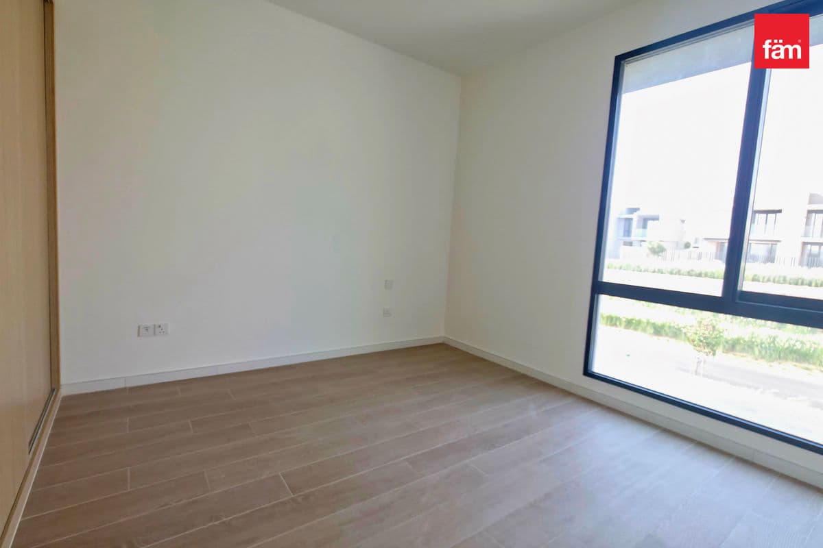 4 bedroom townhouse in Jebel Ali Village Townhouses Phase 1, photograph 15 of 20