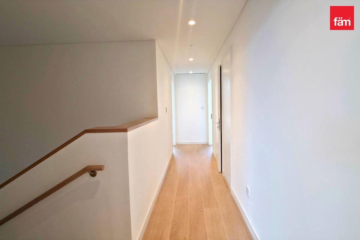 4 bedroom townhouse in Jebel Ali Village Townhouses Phase 1, photograph 13 of 20