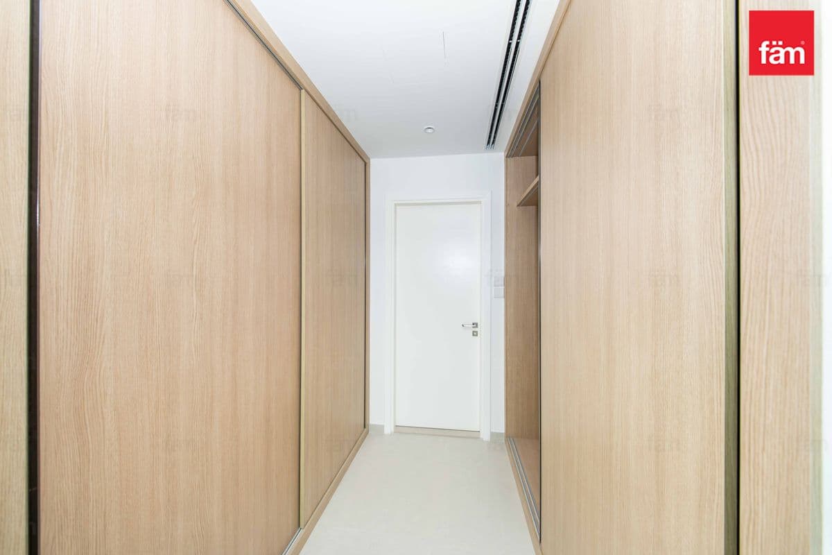 4 bedroom townhouse in Jebel Ali Village Townhouses Phase 1, photograph 18 of 20