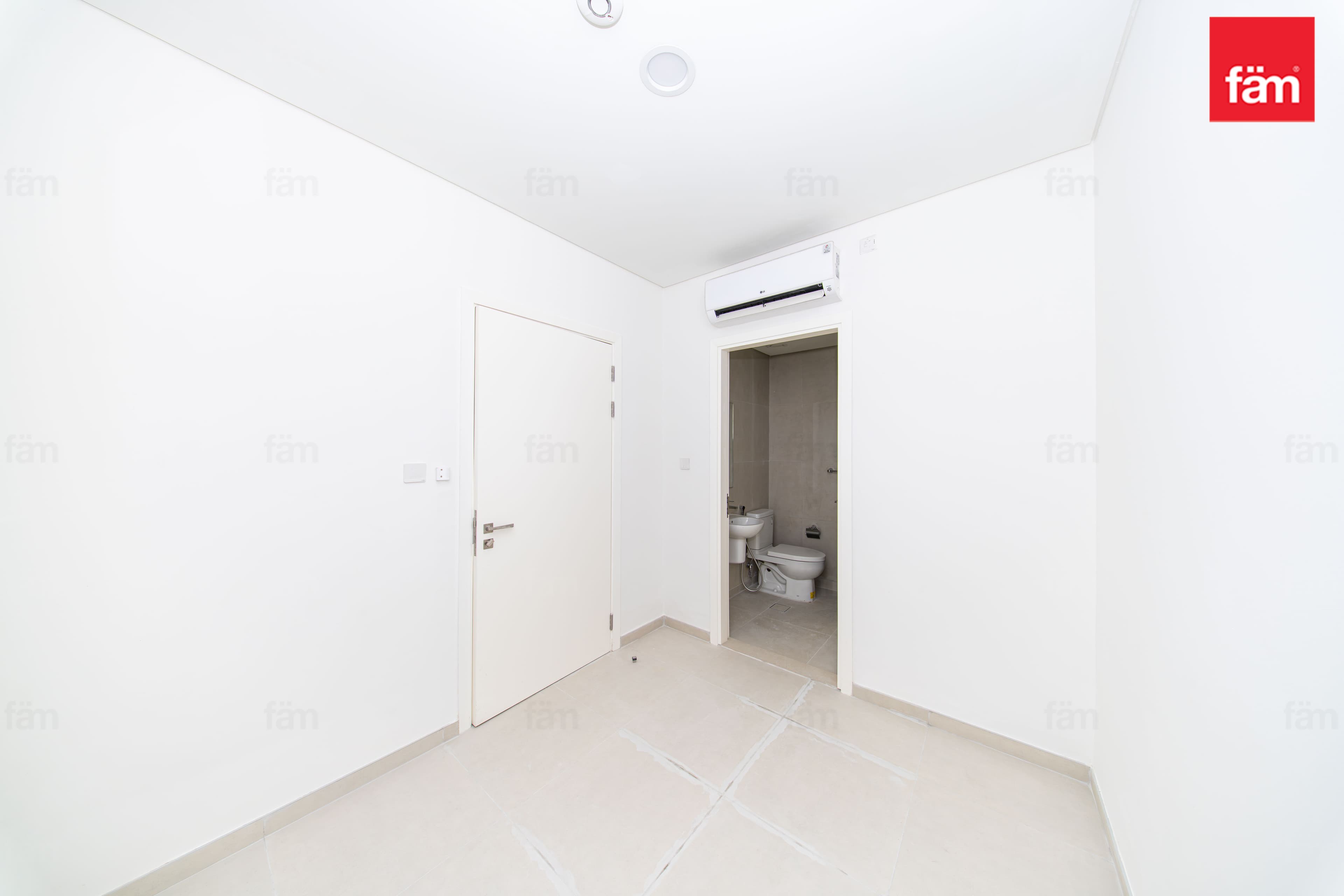 4 bedroom townhouse in Jebel Ali Village Townhouses - Phase 3, photograph 15 of 15