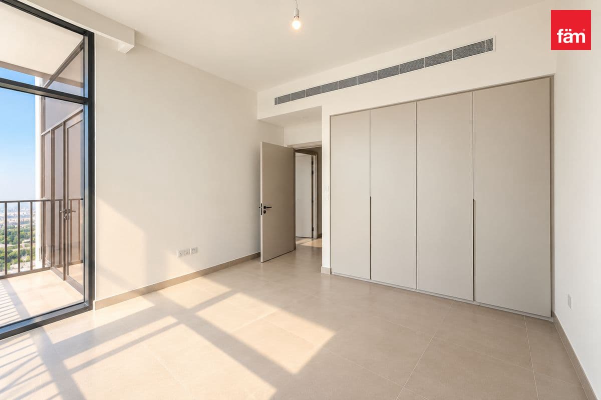 4 bedroom townhouse in Mudon Al Ranim 8, photograph 5 of 15