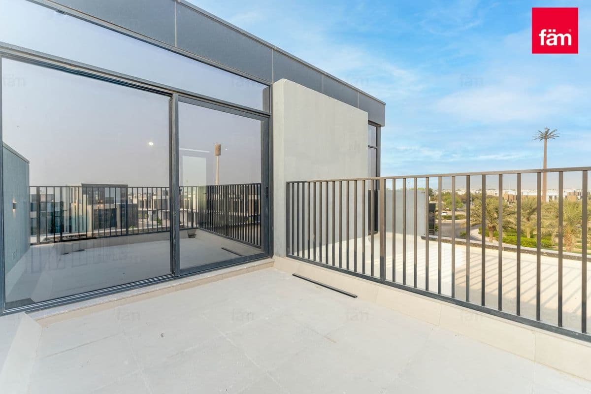 4 bedroom townhouse in Mudon Al Ranim 8, photograph 12 of 15