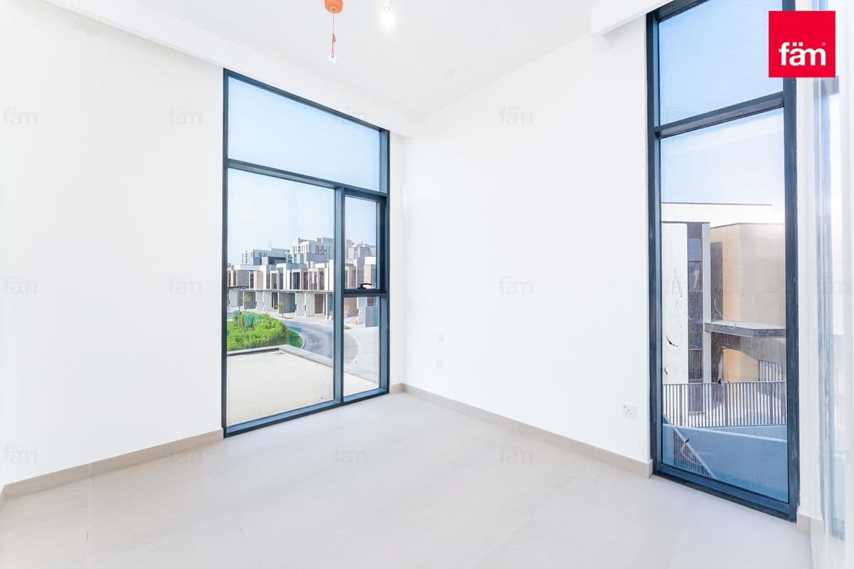 4 bedroom townhouse in Mudon Al Ranim 8, photograph 7 of 15