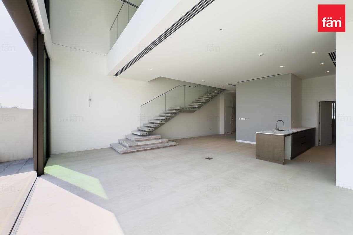 3 bedroom townhouse in Nad Al Sheba Gardens Phase 2, photograph 4 of 20