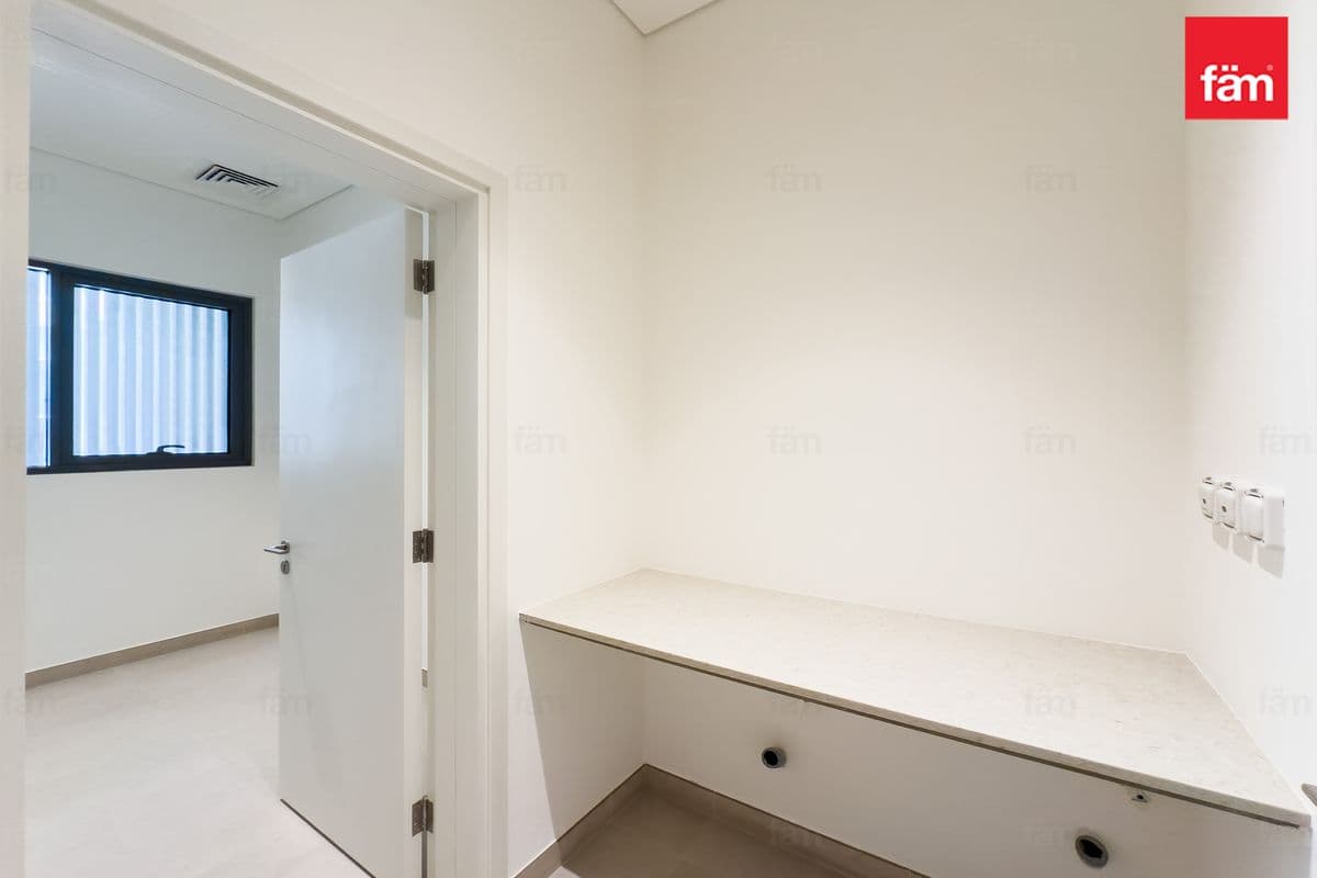 3 bedroom townhouse in Nad Al Sheba Gardens Phase 2, photograph 14 of 20