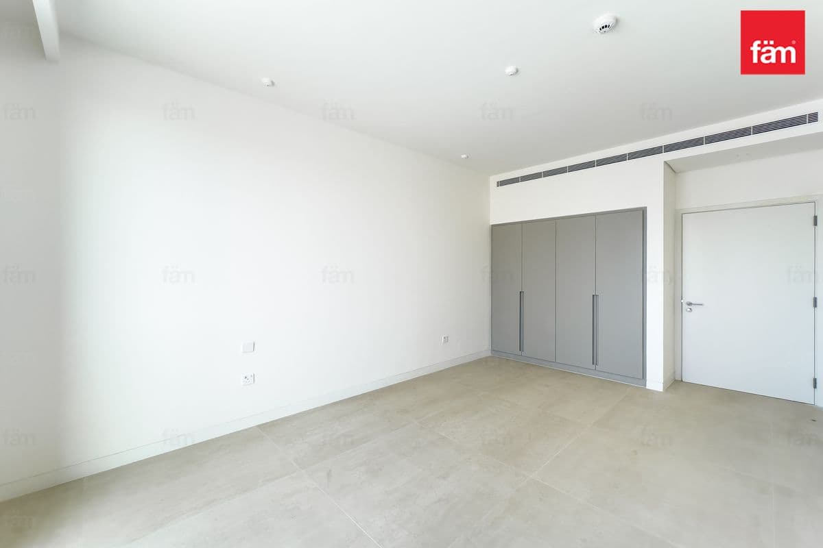 3 bedroom townhouse in Nad Al Sheba Gardens Phase 2, photograph 7 of 20