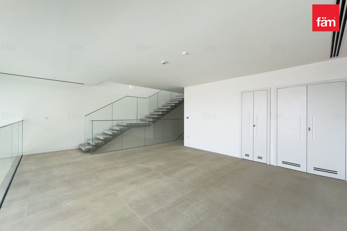 3 bedroom townhouse in Nad Al Sheba Gardens Phase 2, photograph 5 of 20