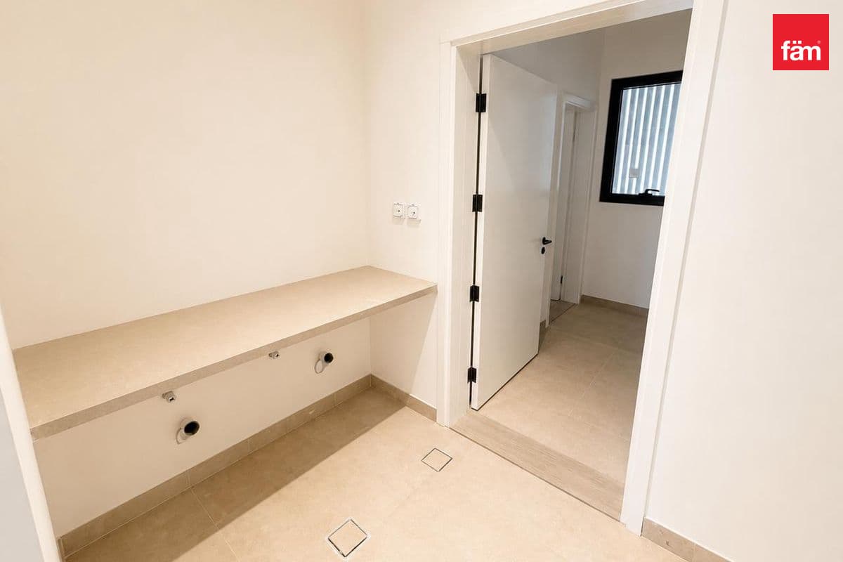 3 bedroom townhouse in Nad Al Sheba Gardens Phase 3, photograph 10 of 20