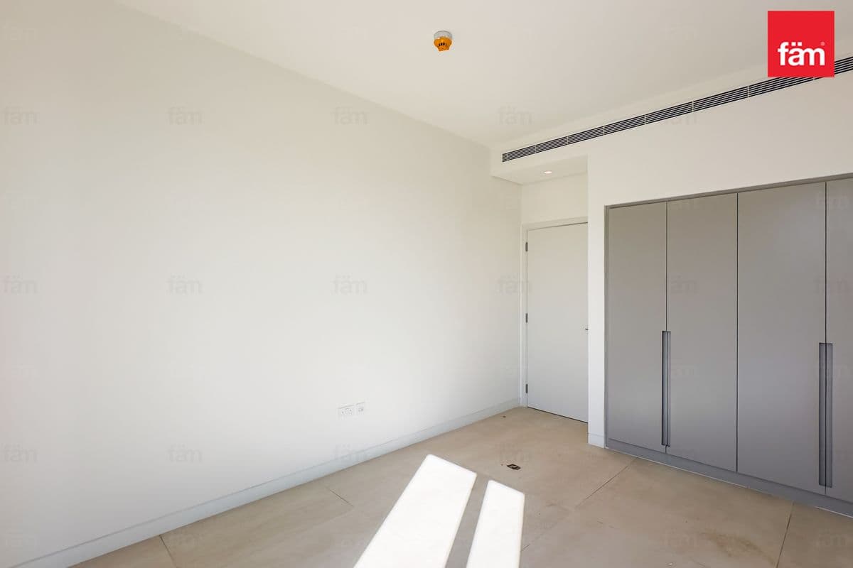 3 bedroom townhouse in Nad Al Sheba Gardens Phase 3, photograph 8 of 20