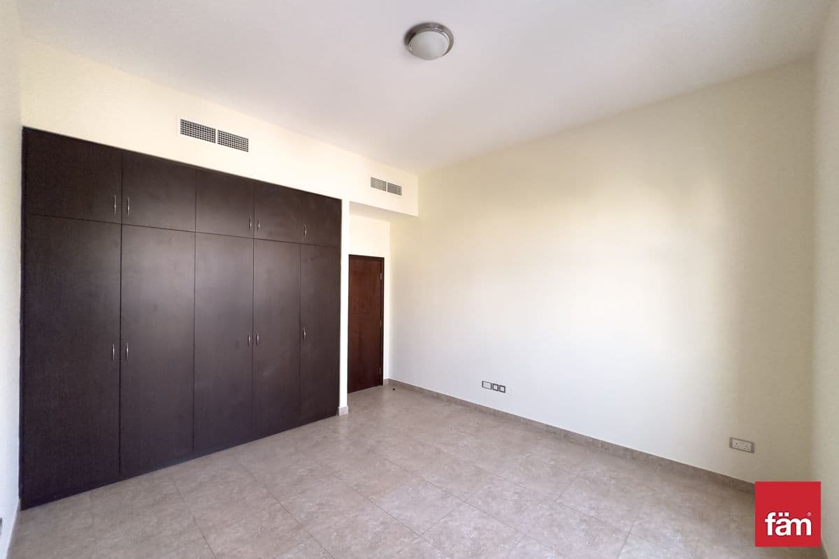 4 bedroom townhouse in Naseem, photograph 5 of 20
