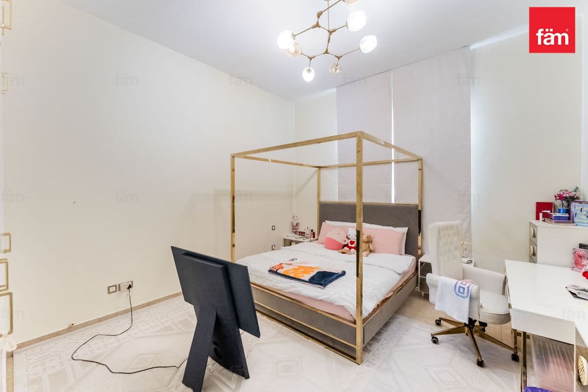 4 bedroom townhouse in Naseem, photograph 10 of 20