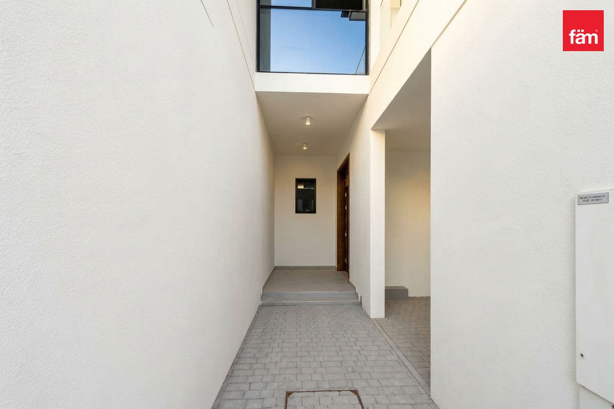 4 bedroom townhouse in Opal Gardens, photograph 16 of 20