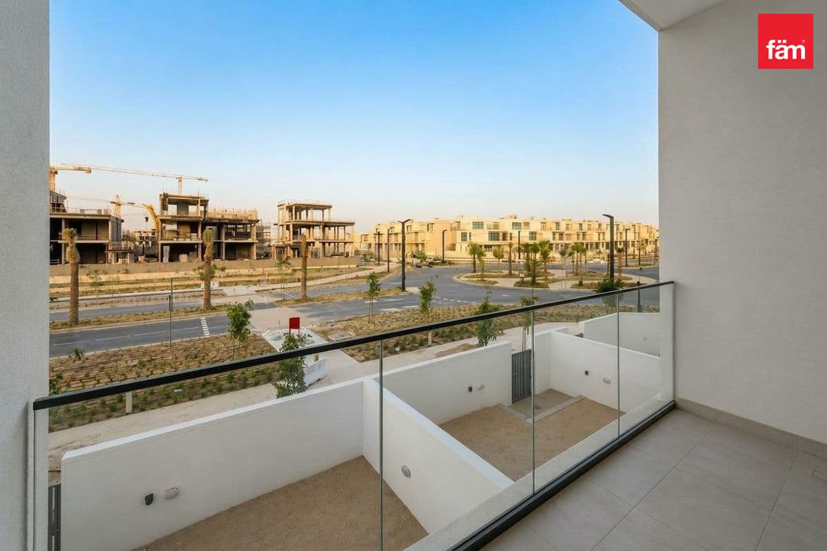 4 bedroom townhouse in Opal Gardens, photograph 19 of 20