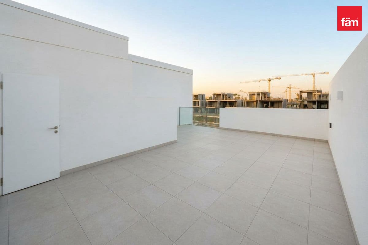4 bedroom townhouse in Opal Gardens, photograph 17 of 20