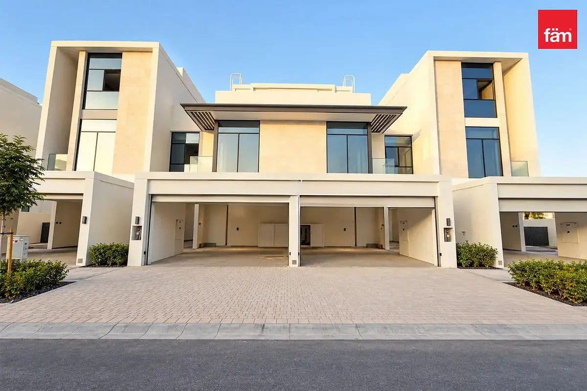 4 bedroom townhouse in Opal Gardens, photograph 15 of 15