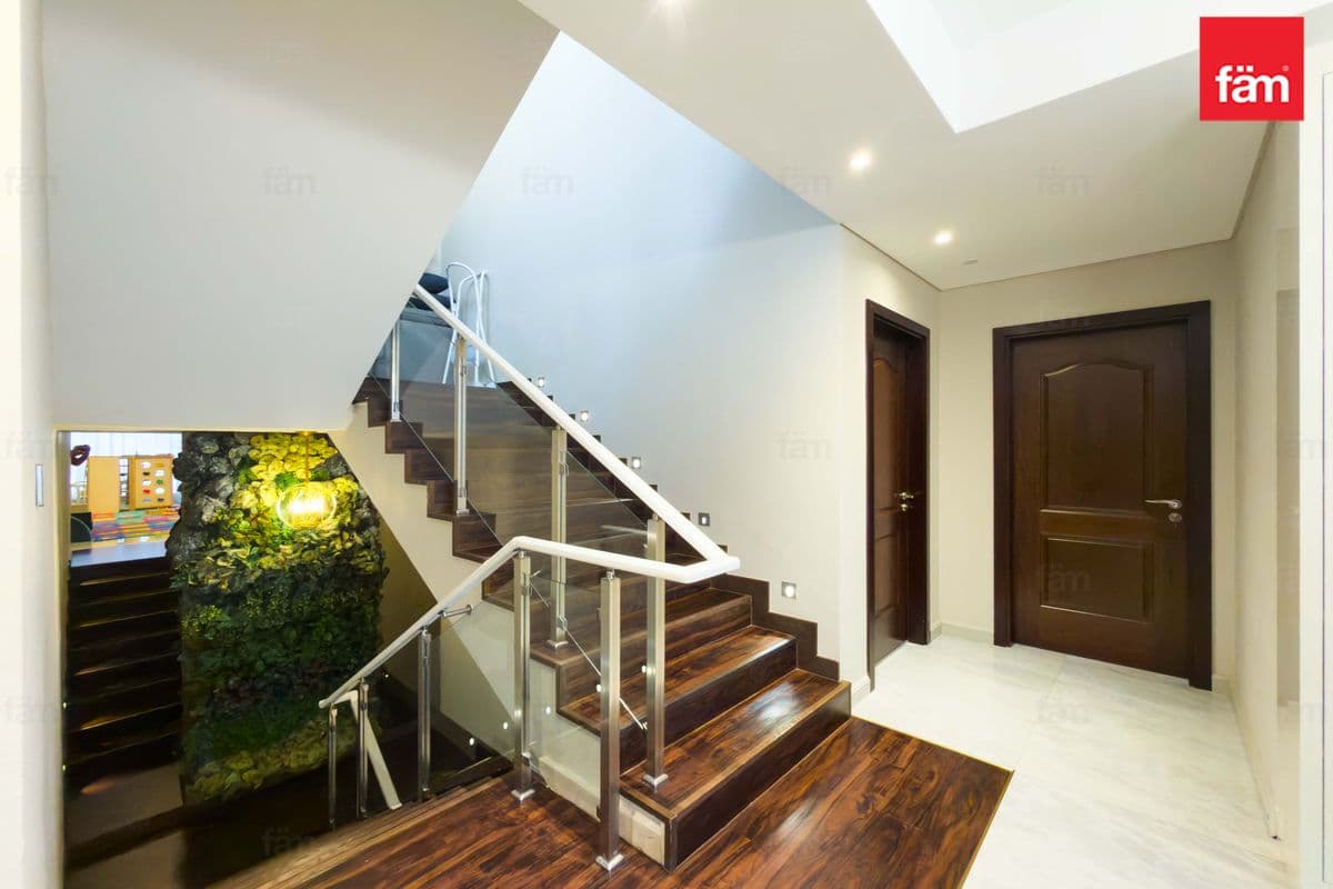4 bedroom townhouse in The Polo Townhouses, photograph 12 of 20