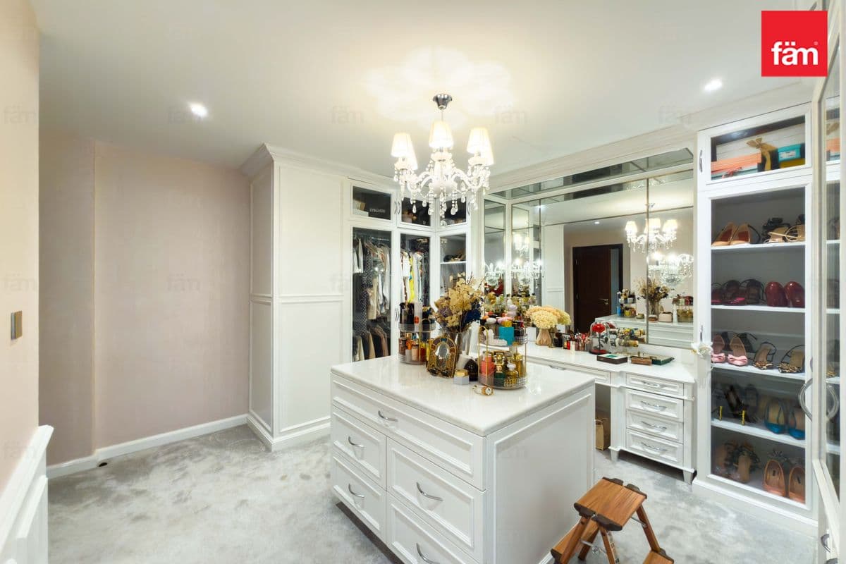4 bedroom townhouse in The Polo Townhouses, photograph 17 of 20