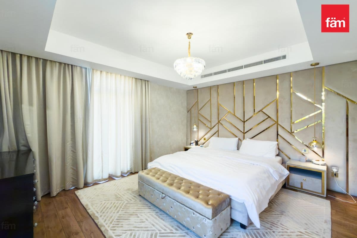 4 bedroom townhouse in The Polo Townhouses, photograph 15 of 20
