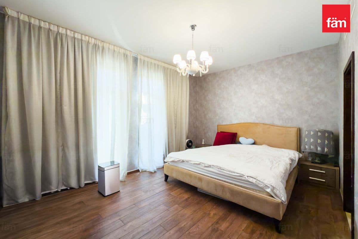 4 bedroom townhouse in The Polo Townhouses, photograph 18 of 20