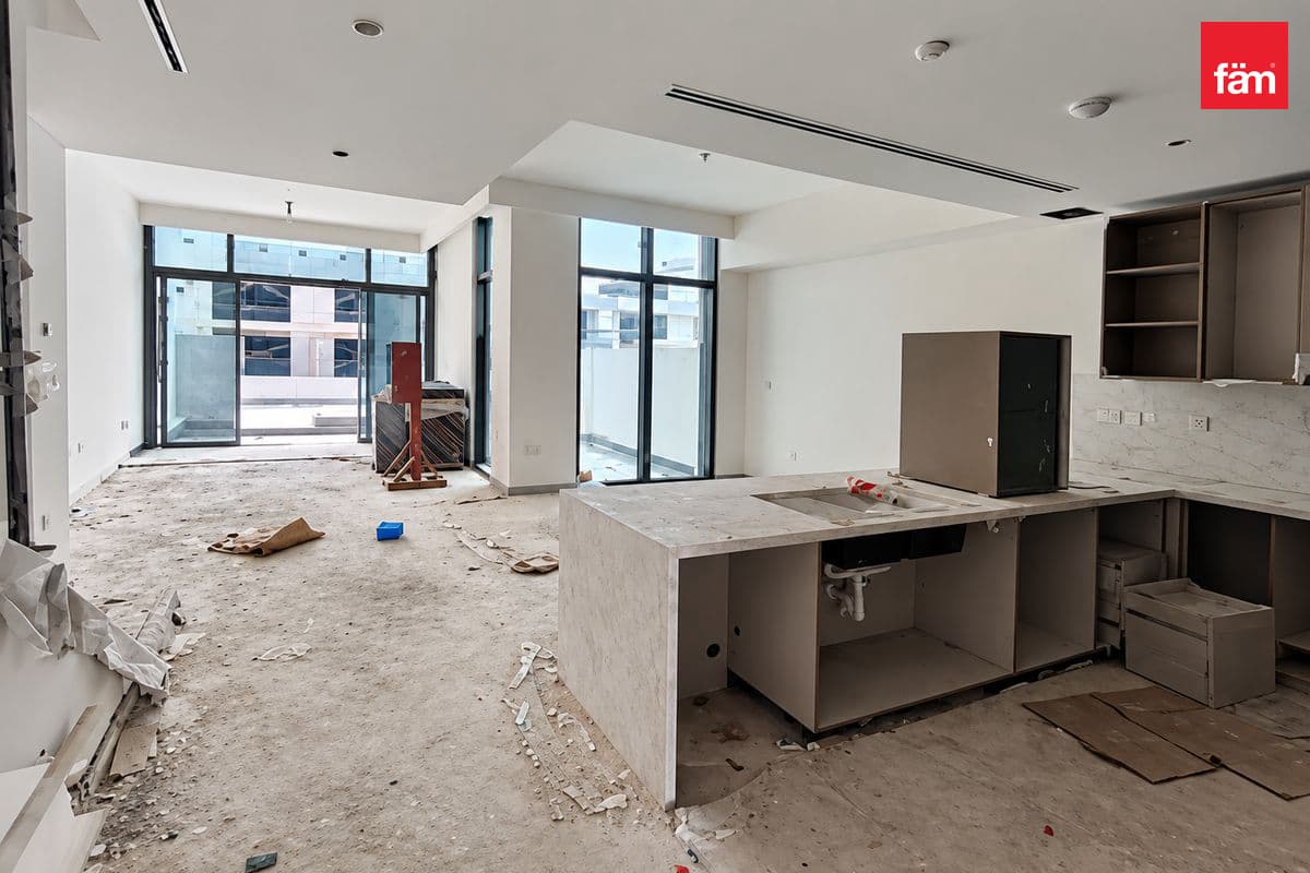 4 bedroom townhouse in Shamsa Townhouses, photograph 4 of 20