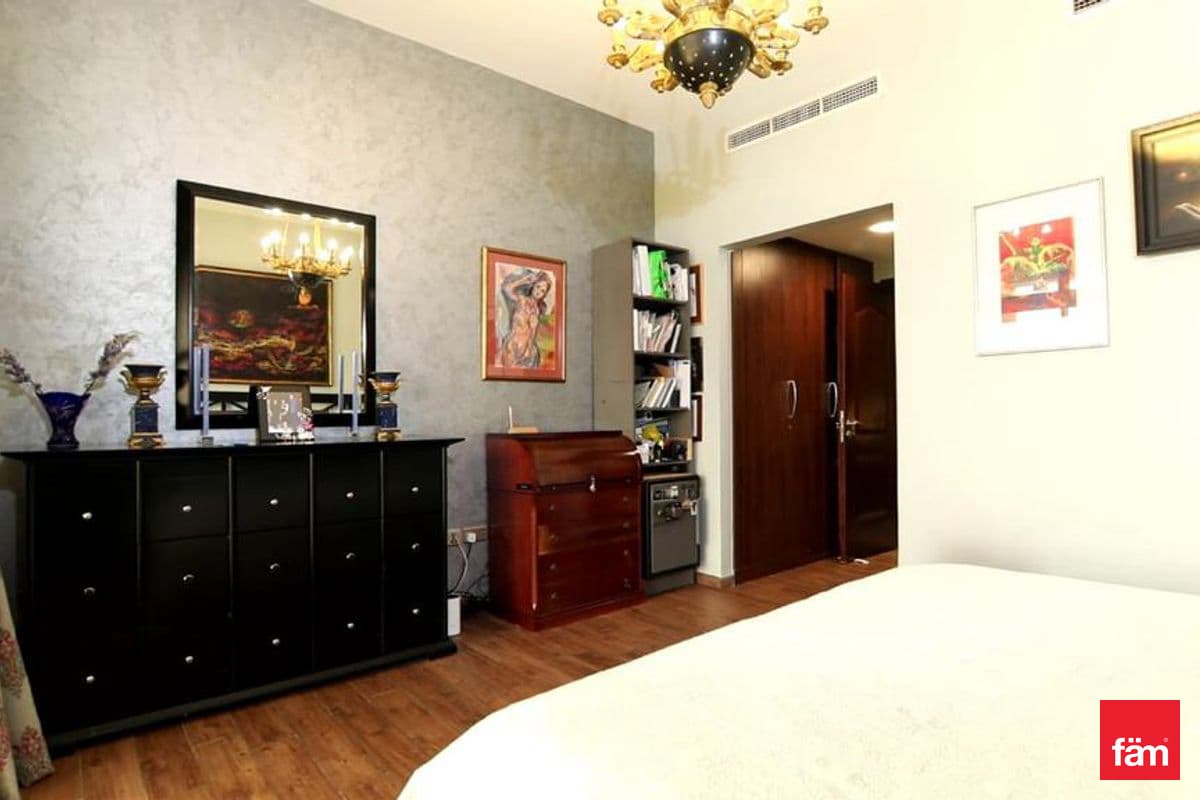 4 bedroom townhouse in The Polo Townhouses, photograph 18 of 19