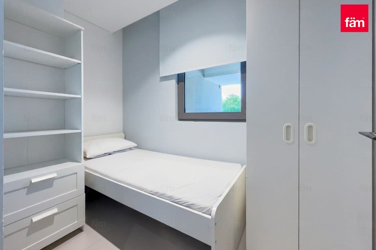4 bedroom townhouse in Aura Gardens, photograph 12 of 20