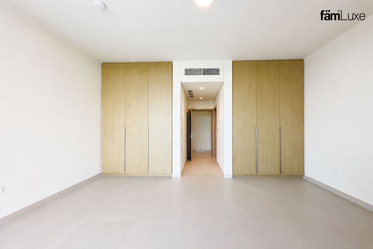 5 bedroom villa in Address Hillcrest, photograph 14 of 20